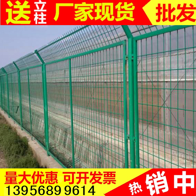 揭阳普宁pvc绿化护栏_电力配电箱围栏过年了