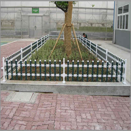 大化竹篱笆绿化围墙塑钢围栏哪家好