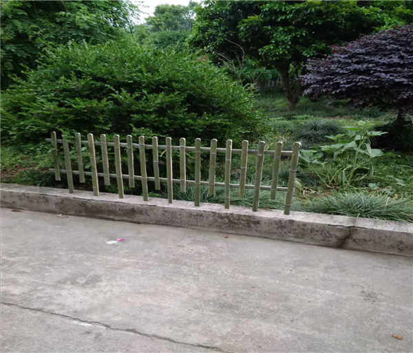 防腐竹篱笆花园多少钱