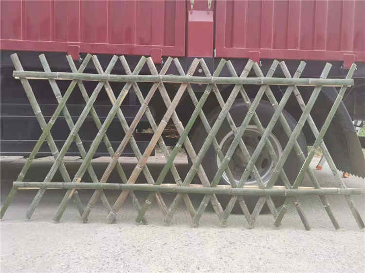 黄石铁山pvc草坪护栏 竹篱笆 塑钢护栏围栏栅栏（中闻资讯）