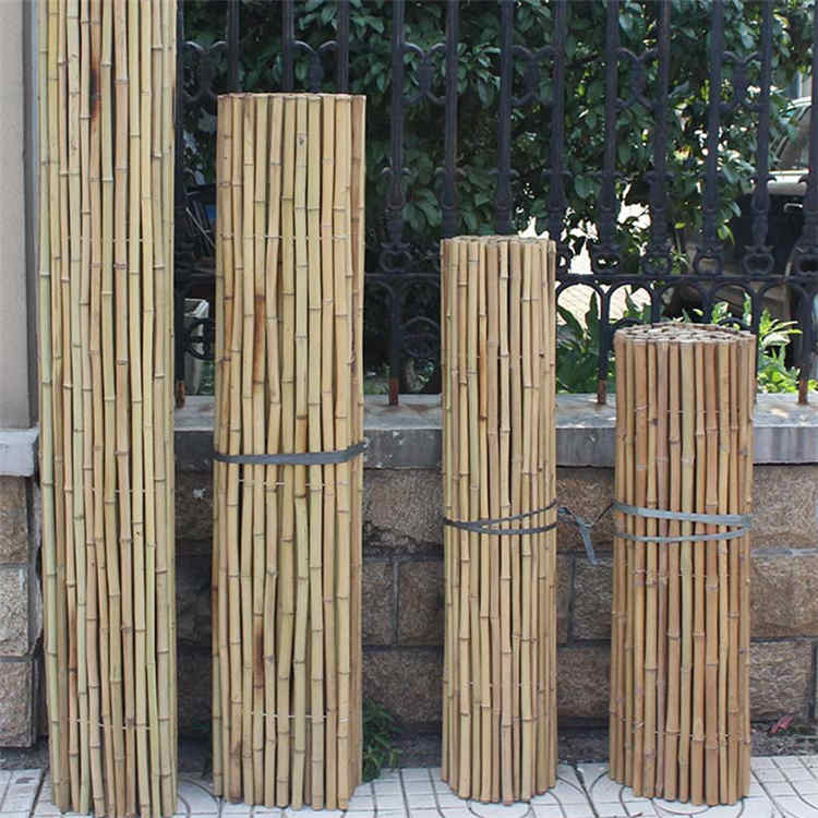 宝丰县竹篱笆 竹子护栏室外篱笆防腐碳化木草坪护栏（中闻资讯）
