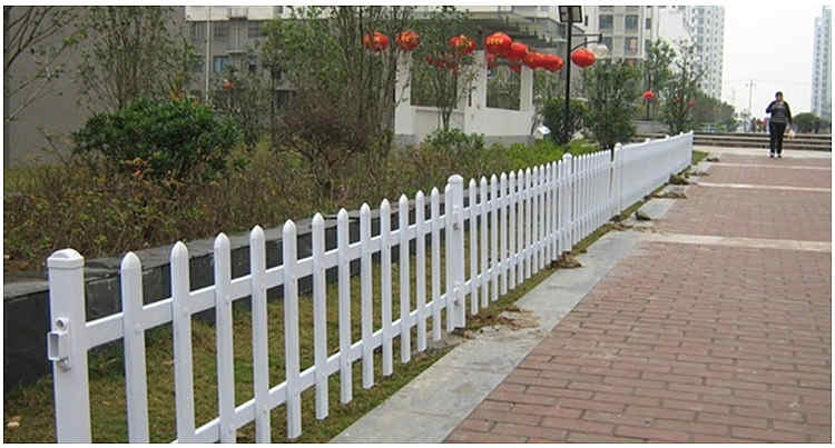 南阳淅川县pvc草坪护栏 竹篱笆 塑钢护栏白色塑料小（中闻资讯）