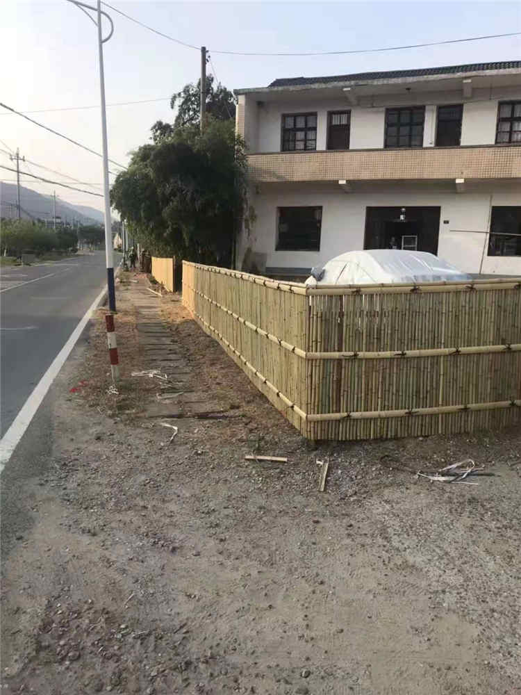周口郸城县pvc草坪护栏 竹篱笆 塑钢护栏草坪护栏（中闻资讯）