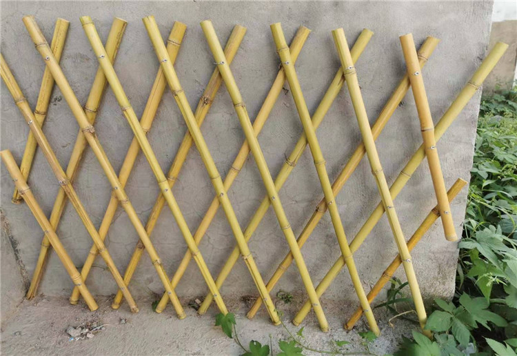 武汉青山木栅栏pvc塑钢护栏竹篱笆（中闻资讯）