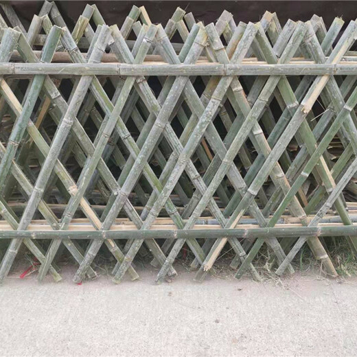 鸡泽竹片栅栏木栅栏门竹篱笆竹护栏伸缩碳化木护栏