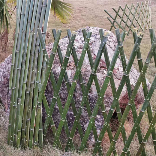 山阳区竹围栏碳化竹篱笆竹篱笆pvc护栏碳化竹围栏