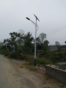 湖南娄底邵阳新农村太阳能路灯厂家供应6米30W太阳能路