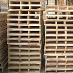 泰安木托盘厂家大量木质托盘四面进叉可定做经久耐用