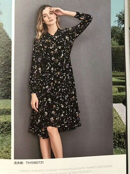 三宅一生2020新款秋裝連衣裙_大碼女裝連衣裙批發(fā)_品牌折扣店貨源