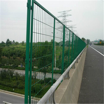 公路護(hù)欄網(wǎng)高速公路護(hù)欄網(wǎng)安平護(hù)欄網(wǎng)