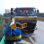 恒沃生产城市隔离护栏清洗车道路护栏清洗车用于清理交通护栏下积存沙土的设备图片5