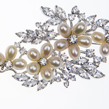 求推荐一个日本品牌的珍珠饰品