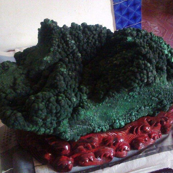孔雀原石現(xiàn)在的上門交易價(jià)值