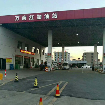 恭賀:江西省新余市萬商紅加油站安裝BR-14SF型全自動(dòng)洗車機(jī)