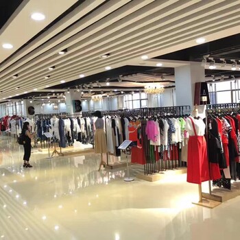 如何識(shí)別品牌折扣店衣服是不是