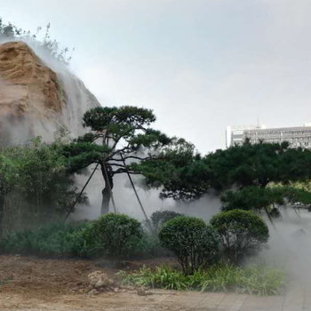 苏氏山水-济南泉源广场特色假山水景