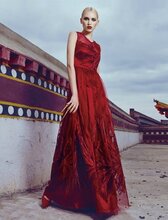 阿丹娜奢华品牌女装时尚国际服饰贸易批发图片