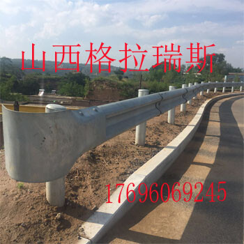 湖北宜昌高速公路护栏乡村路护栏喷塑护栏板厂家