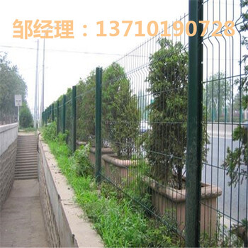 汕頭國道勾花護欄網(wǎng)湛江球場圍欄網(wǎng)廠家廣東金屬板網(wǎng)供應