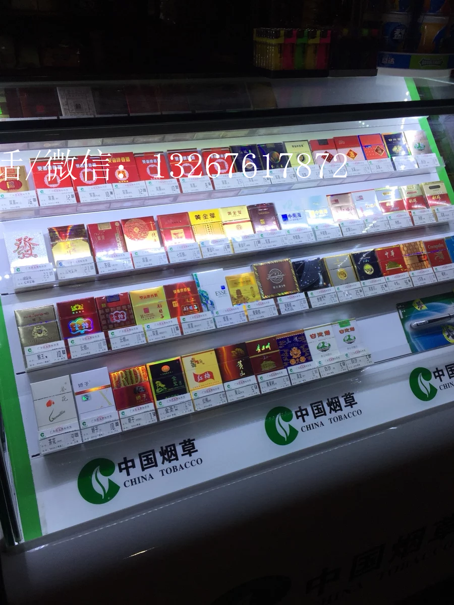 湖北汉南商场专卖店便利店柜效果图