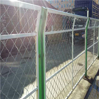 廠家價(jià)格合理公路鐵路護(hù)欄網(wǎng)可支持定做