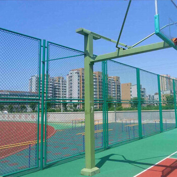 青岛护栏网厂体育场围网-球场围网-运动场围网