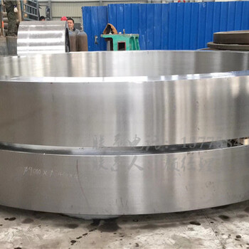 為湖南客戶定制2.4米鑄鋼HB硬度190-200回轉窯輪帶
