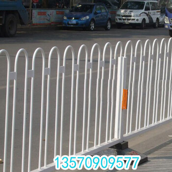 廣州城市道路常用的一款護(hù)欄是哪種京式護(hù)欄現(xiàn)貨