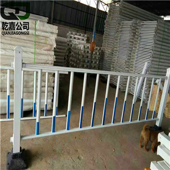 市政护栏道路护栏锌钢交通安全防护栅栏安平厂家现货供应