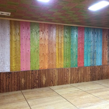 家旗木业彩色松木浮雕板，松木曲面板，落叶松浮雕板，E0级环保装饰板材