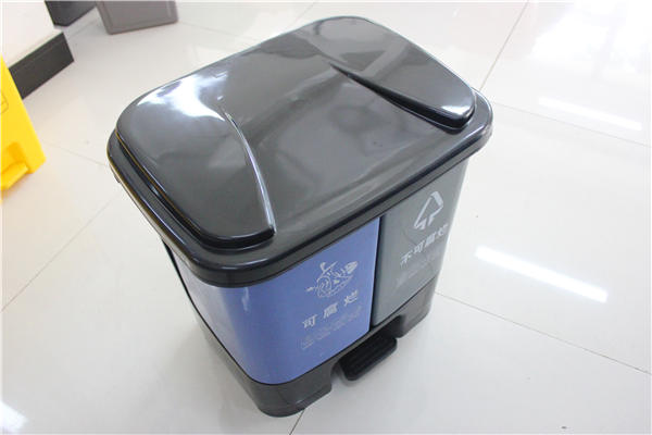 重庆分类垃圾桶报价   卫生桶双桶垃圾桶