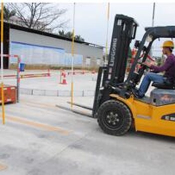 南寧市叉車司機考證報名、叉車證考試、叉車考新證年審換證報名