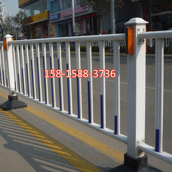肇庆市区道路分隔护栏规格面包管护栏厂家肇庆市政护栏现货