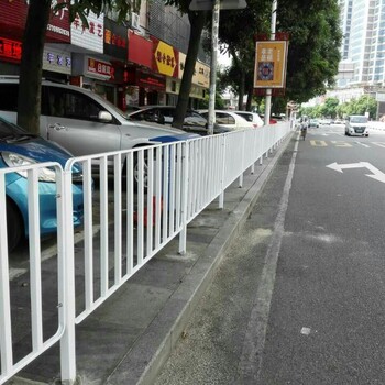 精巧人行道护栏市政栏杆机动车道隔离栏品种繁多