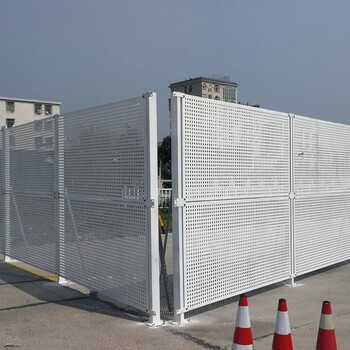 陽江道路施工圍蔽護欄沖孔板圍擋廠家大量現(xiàn)貨生產價格