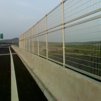 潮州桥梁防护围栏生产厂家广州大桥防抛网定做价格
