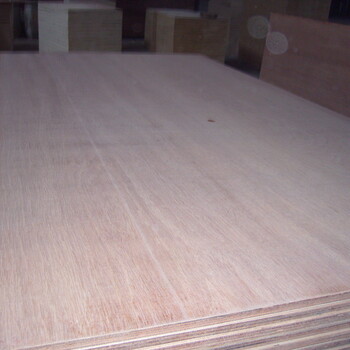 供应多层板实木板沙发内称板冰糖果胶合板垫板门板
