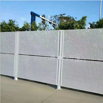 湛江市主干道水管道更换施工防护栏白色穿孔板围挡