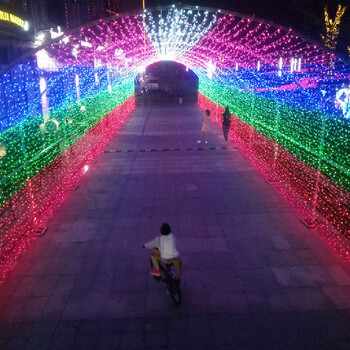 LED圣诞树打破传统刘娟设计灯光节出租出售