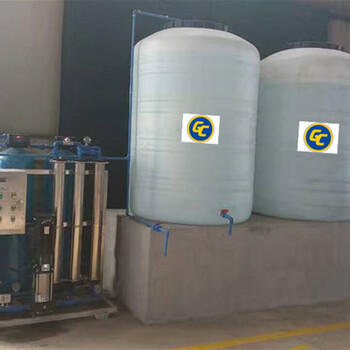 厂家进口PE塑料水箱3吨工地果园塑料储存罐3立方减水剂可塑剂水桶