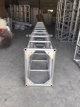 520760铝板螺丝架，跨度大，承重高，是演出租赁活动的首选