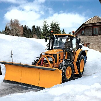 青岛铲雪机进口报关