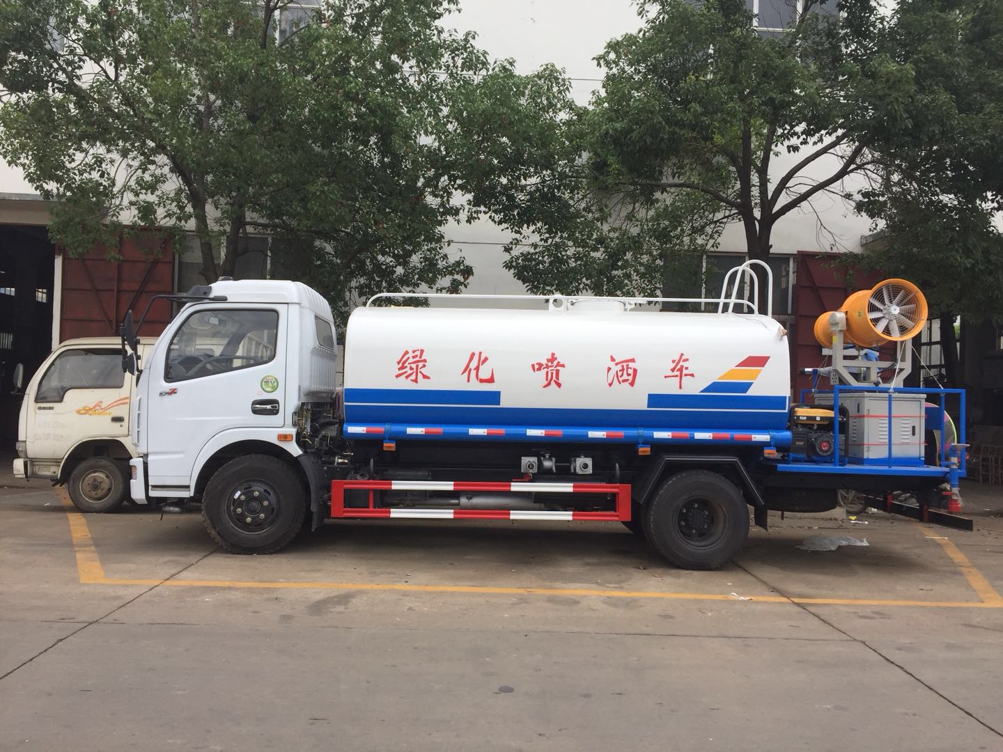 厦门程力洒水车10吨