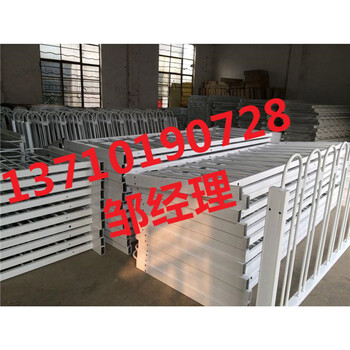 海南市政防護(hù)欄批發(fā)海口京式防撞欄定做瓊海道路欄桿廠家