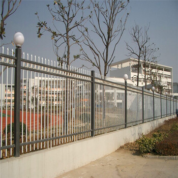 河南厂家学校小区围栏锌钢护栏别墅喷塑护栏锌钢护栏