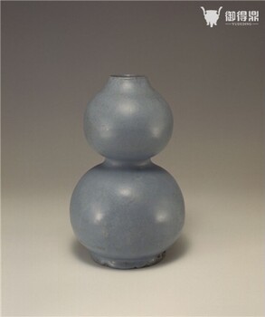 雍容华贵的葫芦瓶，送您一份福禄吉祥——葫芦瓶瓷器的市场成交价格
