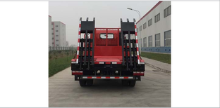 南阳市重汽CDW5040TPBHA1R5平板运输车/价格实惠的挖机运输车图片2