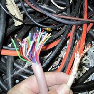 铁西区废电缆线回收上门回收电缆电线图片5