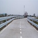 波形護(hù)欄，波形梁護(hù)欄，高速公路隔離欄，高速公路防撞欄