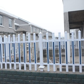 PVC塑钢护栏，草坪护栏，美式护栏，马场护栏